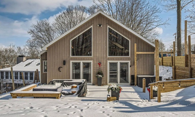 Delaware Cabina | Peaceful Wooded River Retreat to relax, recharge and to make memories.