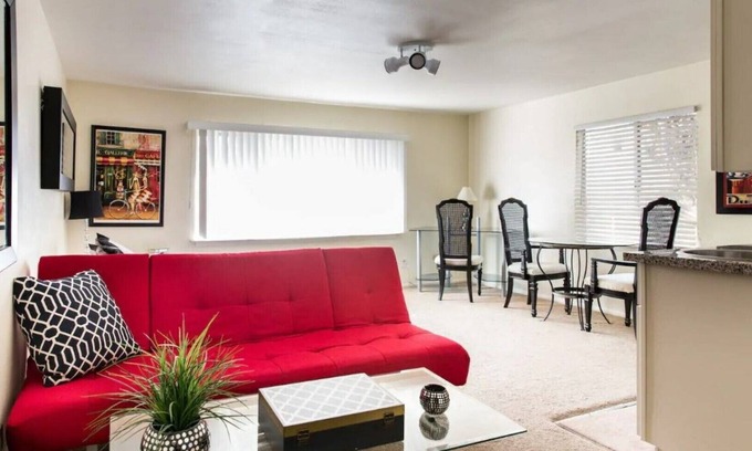 Woodlake Apartamento | Pacífica Woodlake cerca del centro de Sacramento