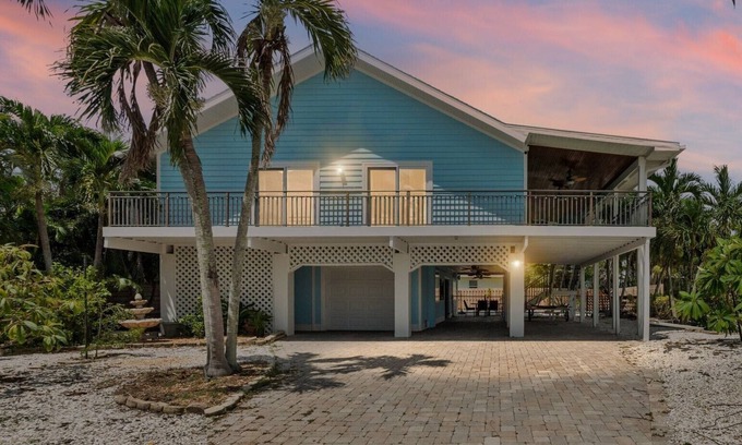 Longbeach Village Casa | Peacock Place LBK - Gorgeous 3-bedroom house in Longboat Key