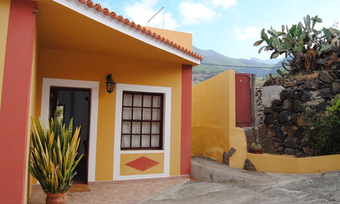 El Paso Cabaña | SOMBRERO PICO 9 Casa "D"