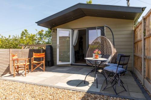 Whitstable Casa | Pear Tree Cabin