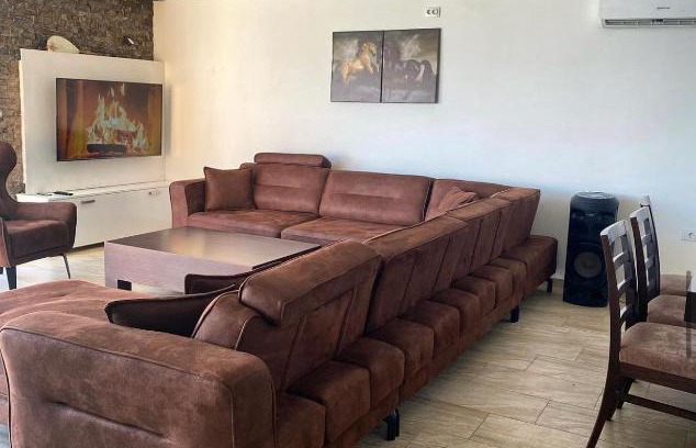 Belgrade Casa | Pearl house