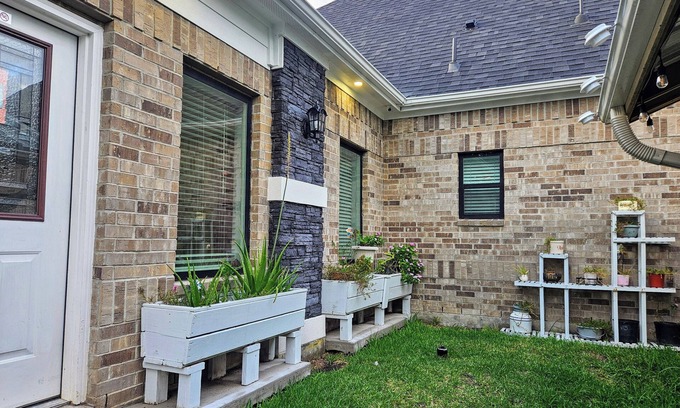 Pearland Casa | Pearland Hidden Gem Estate