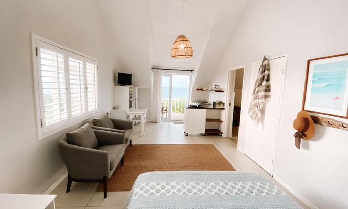 Port Elizabeth Casa | Pebbles Beach Cottage