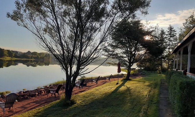 Cardigan Apartamento | PEI Waterside Apt. #4, Quiet waterfront Apt, scenic view, sunsets