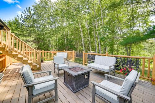 Pembine Casa | Pembine Cabin with Expansive Yard, Fire Pit and Grill!