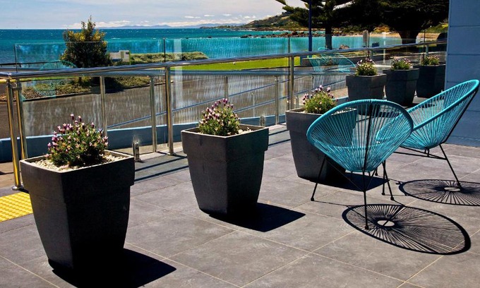 Penguin Apartamento | Penguin Beachfront Apartments
