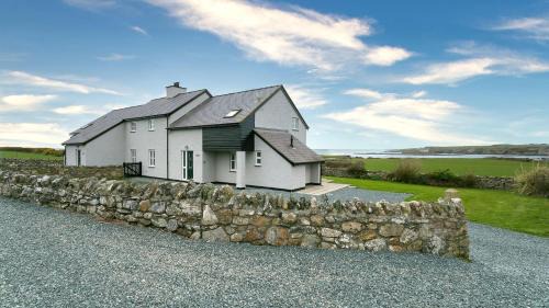 Ty Croes Casa | Penrhyn Isa Un