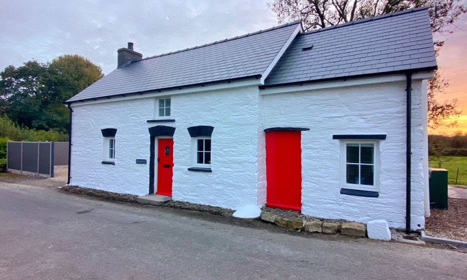 Rhydlewis Cabaña | PENSARNGERRIG, pet friendly, character holiday cottage in Rhydlewis
