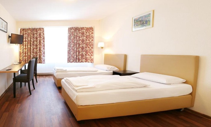 Gutleutviertel Casa | Pension Alpha