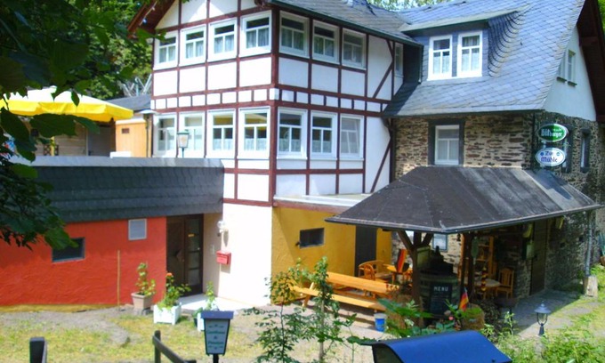 Niederfell Casa | Pension & Apartments Linkemühle