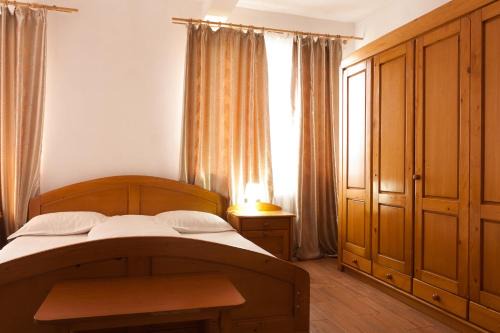 Campina Casa | Pension Club Montana