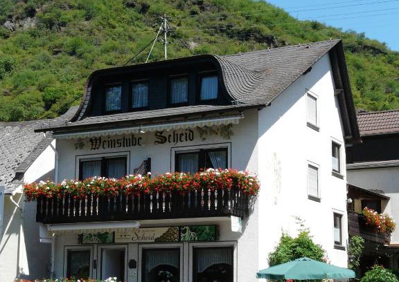 Kestert Casa | Pension / Ferienwohnungen Scheid