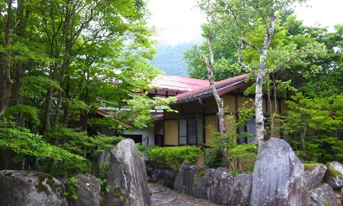 Hitoegane Cama Y Desayuno | Pension Kinoshita