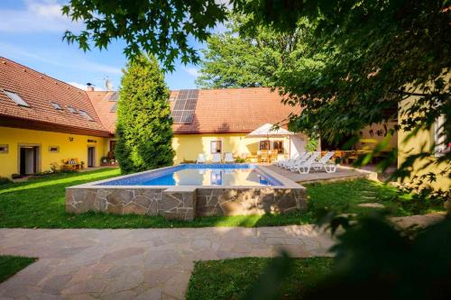Rodvinov Casa | Pension U Starýho Dubu