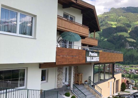 Hippach Casa | Pension Waldegg