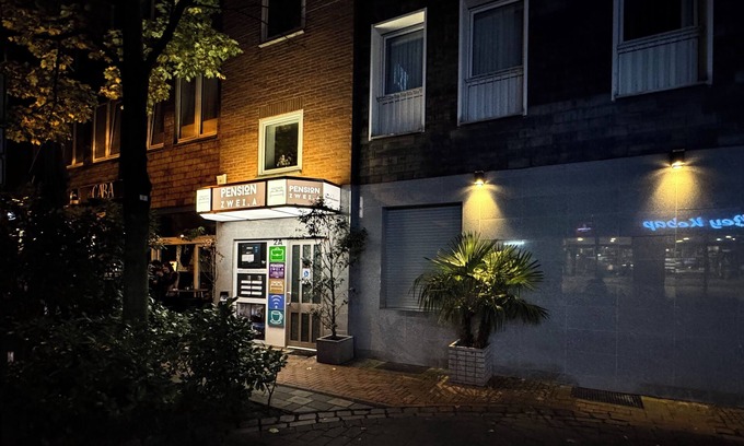 Leverkusen Casa | Pension Zwei A