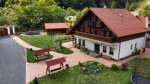 Rau Sadului Casa | Pensiune agroturistica Casa cu Povesti Rau Sadului