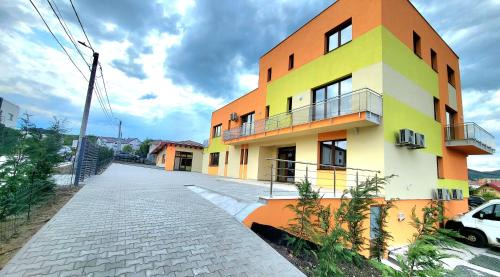 Deva Casa | Pensiune Simona