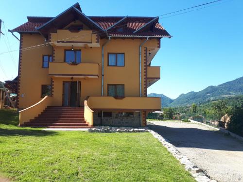 Corbeni Casa | Pensiunea Annalisa