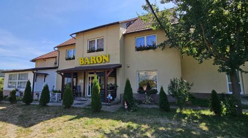 Bazna Casa | Pensiunea Baron Bazna