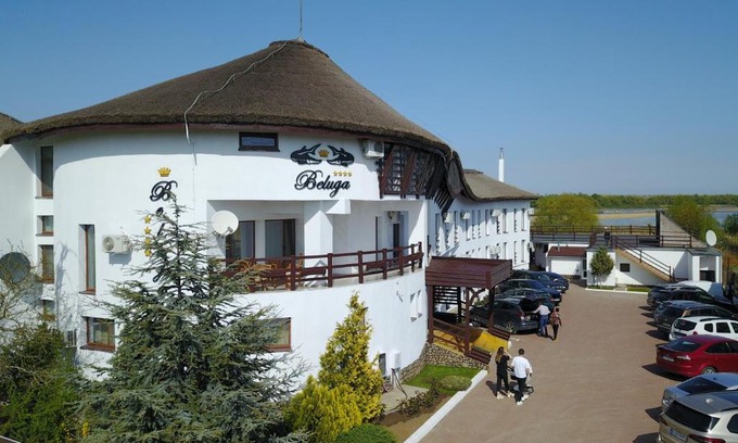Colina Casa | Pensiunea Beluga
