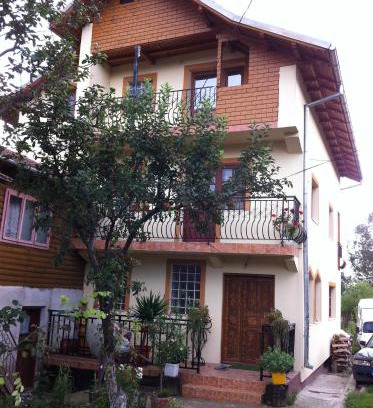 Corbeni Casa | pensiunea Casa Eliza Maria