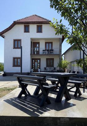 Novaci Casa | Pensiunea Diana