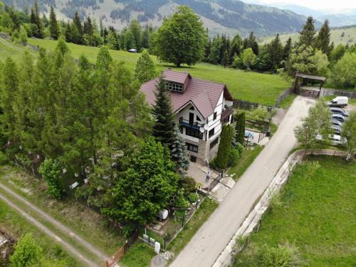 Durau Casa | pensiunea Gabriela