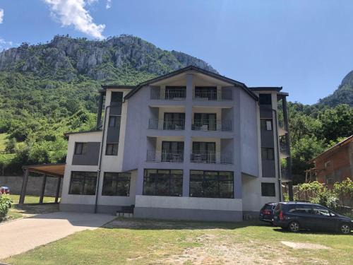 Baile Herculane Casa | Pensiunea Platinum