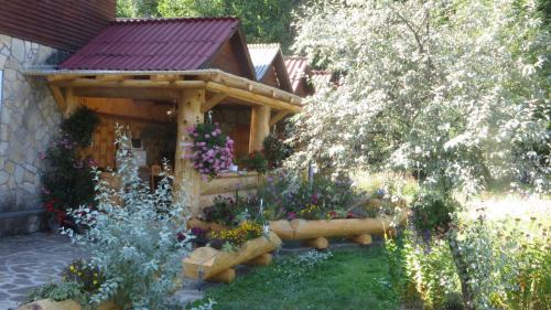 Sucevita Casa | Pensiunea Poiana de Vis
