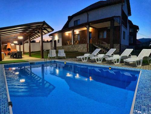 Novaci Casa | Pensiunea Vision