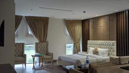Lahore Apartamento | PENTA SQUARE GUEST HOUSEs