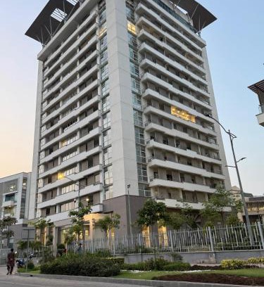 Loralai District Apartamento | Penta Square Luxury Serviced Apartments DHA Phase 5, Lahore Modern Executive Stays