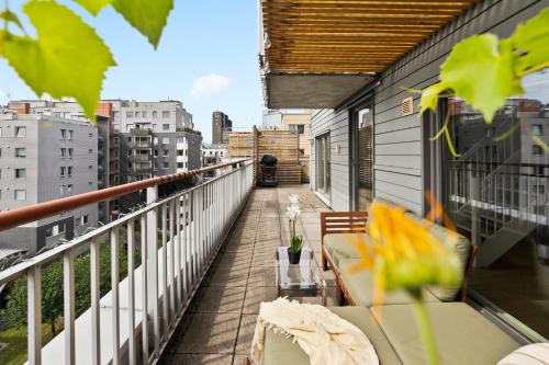 Gronland Apartamento | Penthouse 3-Story with 2 Terraces & Balcony