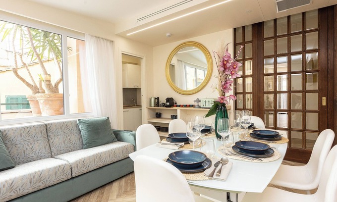 Rione II Trevi Apartamento | Penthouse above Trevi Fountain and Panoramic Terrace