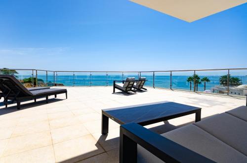 Correeira Apartamento | Penthouse Apartment, Superb sea view 1 Bedroom, Verandas do Mar AT02