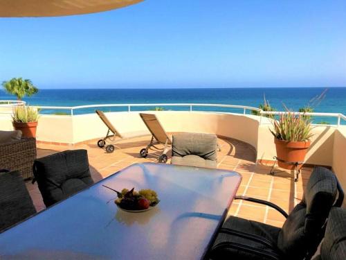 Buenas Noches Casa | Penthouse Bermuda Beach 2