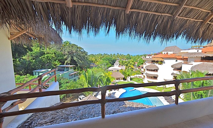 North End Apartamento | 4 B / 3 B ATICO con jacuzzi privado, excelente ubicación!