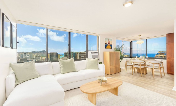 Waikiki Apartamento | Penthouse Condo with Ocean & Diamond Head Views at The Windsor