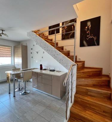 Otopeni Apartamento | Penthouse Escape Otopeni An Unforgettable Experience