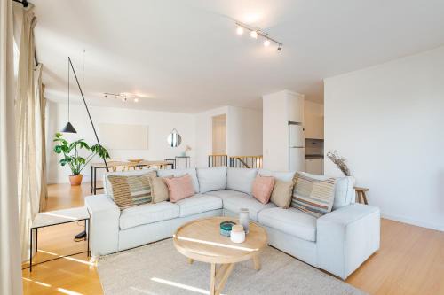 Mouraria Apartamento | Penthouse For The City Lovers - Castle View & Parking