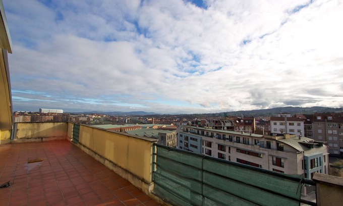 Oviedo City Centre Apartamento | Penthouse in Oviedo city center. Atico en Oviedo centro: 3+garage+terrace+wifi