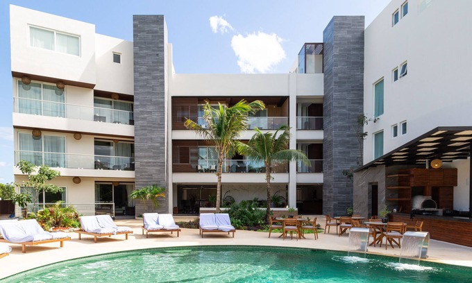 Tankah Apartamento | Penthouse Jungle Suite 402PH Pool Hot Tub BBQ