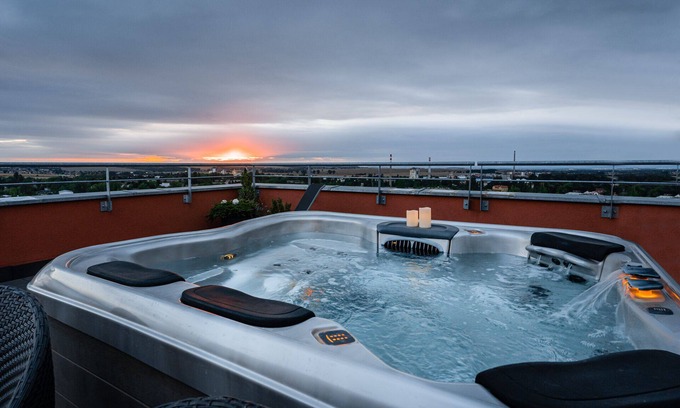 Prague 18 Condominio | Penthouse Letnanske zahrady
