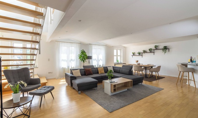 Worms Apartamento | Penthouse-Maisonette - City Center, Highspeed Internet, Garage Parking