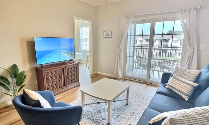 Rehoboth Beach Condominio | Penthouse Place a TOP floor condo for you and yours