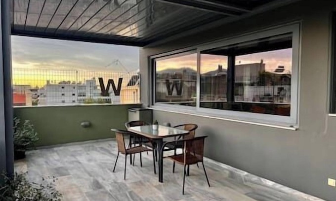 Khalandrion Apartamento | Penthouse W in Marousi near Hospitals, by PromosHomes