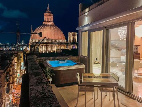 Valletta Apartamento | Penthouse with Jacuzzi & Panoramic Views - Heart of Valletta