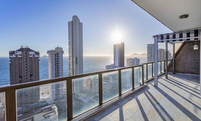 Benidorm Apartamento | Atico con gran terraza
